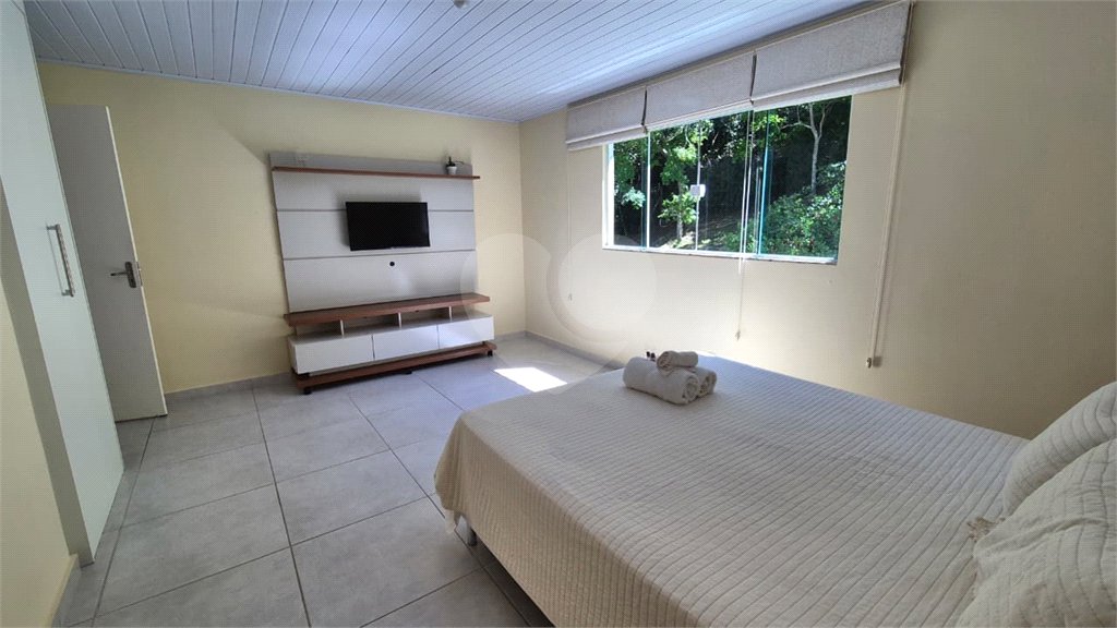 Casa à venda com 6 quartos, sendo 4 suítes, em Ferradura, Armação dos Búzios, RJ