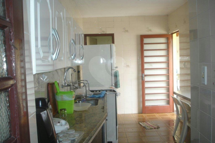 Sobrado à venda com 5 quartos, sendo 2 suítes,  em Jardim Leonor Mendes de Barros, São Paulo, SP