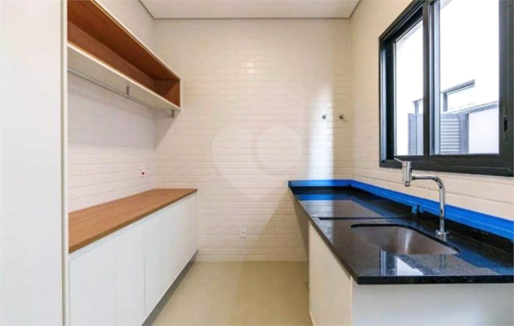 Casa à venda com 3 quartos, sendo 2 suítes,  no condomínio Alphaville Dom Pedro Iii, Campinas - SP