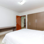 Casa Sobrado à venda com 342 m², 3 dormitórios, sendo 2 suítes, 4 vagas na Vila Mariana - São Paulo.