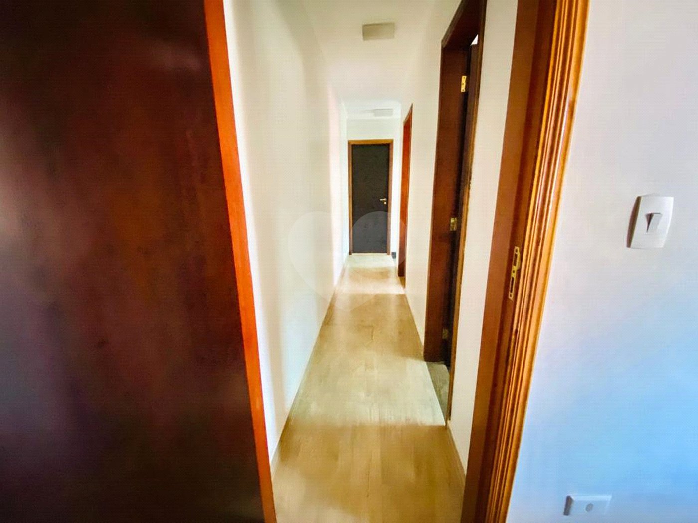 Sobrado à venda com 3 quartos, sendo 1 suíte, em Tremembé, São Paulo, SP