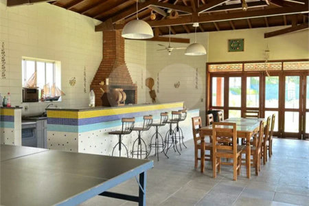 Casa à venda com 6 quartos, sendo 3 suítes, em Chácara Malota, Jundiaí, SP
