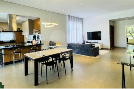 Casa à venda com 4 suítes no condomínio Residencial Fazenda São José, Salto de Pirapora - SP