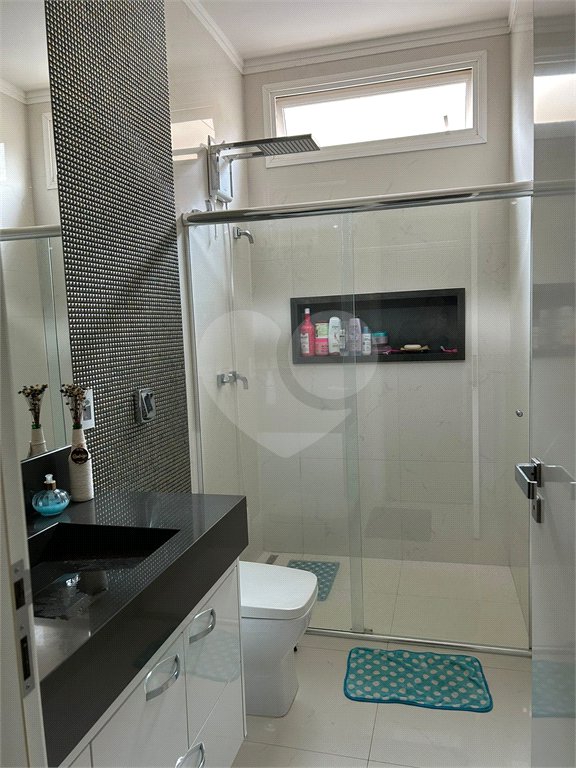 Casa à venda com 3 quartos, sendo 1 suíte, no condomínio Jardim das Acácias, Araraquara - SP
