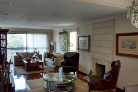 Apartamento à venda com 4 quartos, sendo 3 suítes, em Vila Andrade, São Paulo, SP