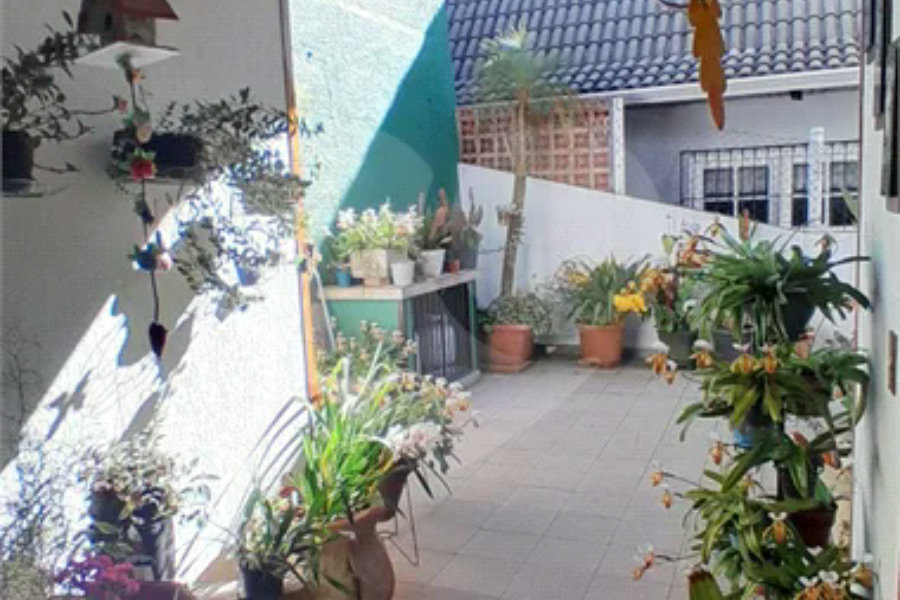 Sobrado à venda com 3 quartos, sendo 1 suíte, em Vila Isabela, Campos do Jordão, SP
