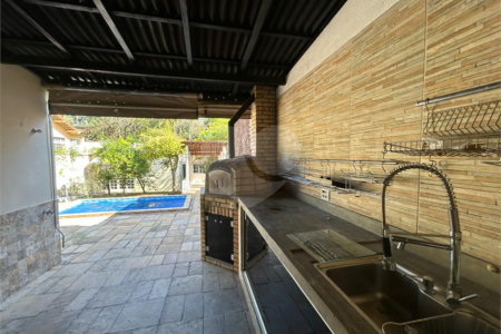 Sobrado à venda ou para alugar com 4 quartos, sendo 1 suíte, em Santo Amaro, São Paulo, SP