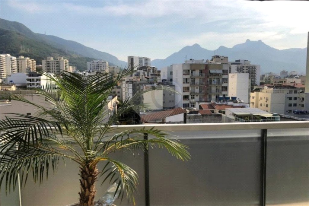 Cobertura à venda com 3 quartos, sendo 1 suíte,  em Tijuca, Rio de Janeiro, RJ
