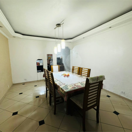 Casa à venda com 4 quartos, sendo 2 suítes, em Parque Santo Antônio, Guarulhos, SP