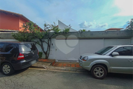 Casa à venda com 4 quartos, sendo 3 suítes, em Jardim Panorama, São Paulo, SP