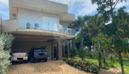 Casa à venda com 5 quartos no condomínio Residencial Vila Franca, Paulínia - SP