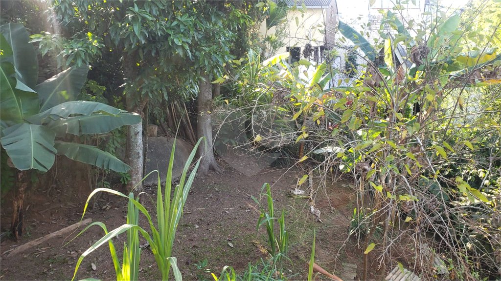 Sobrado à venda com 3 quartos, sendo 1 suíte, em Horto, São Paulo, SP