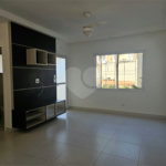 Casa à venda com 2 quartos, sendo 1 suíte, no condomínio Vitória Park, Suzano - SP