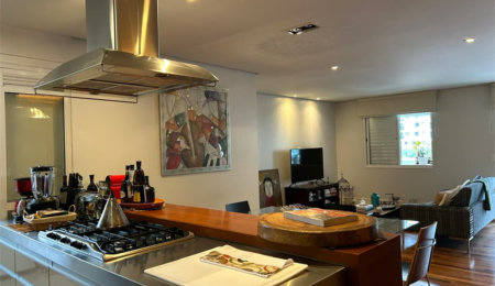 Apartamento à venda com 2 quartos, sendo 1 suíte,  em Vila Andrade, São Paulo, SP