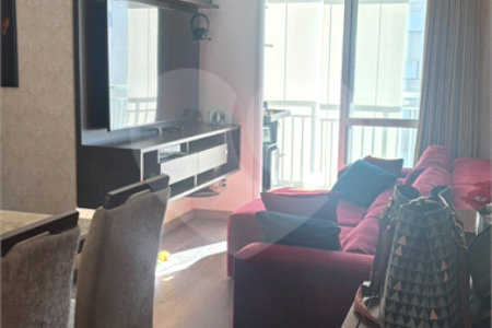 Apartamento à venda com 3 quartos, sendo 1 suíte, em Conjunto Residencial Irai, Suzano, SP