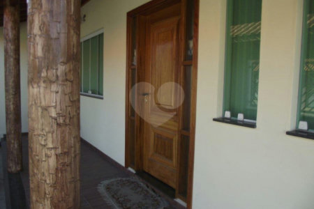 Casa Térrea à venda ou para alugar com 3 quartos, sendo 1 suíte, em Jardim Celani, Salto, SP