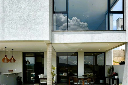 Casa à venda com 4 suítes no condomínio Village Ipanema, Araçoiaba da Serra - SP