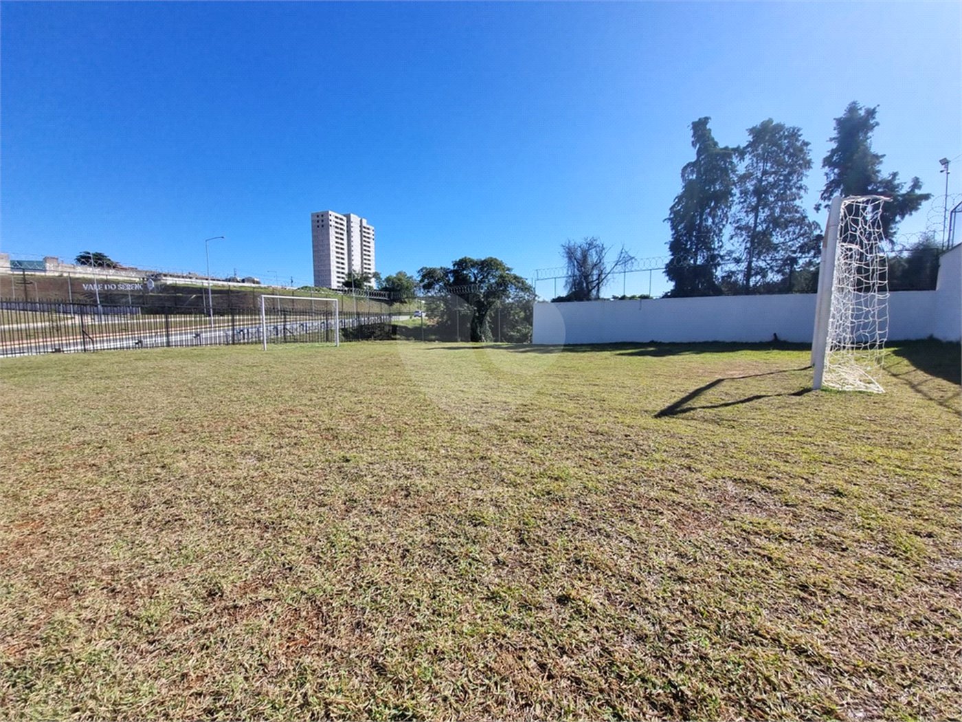 Casa à venda com 2 suítes no condomínio Residencial Américo Figueiredo, Sorocaba - SP