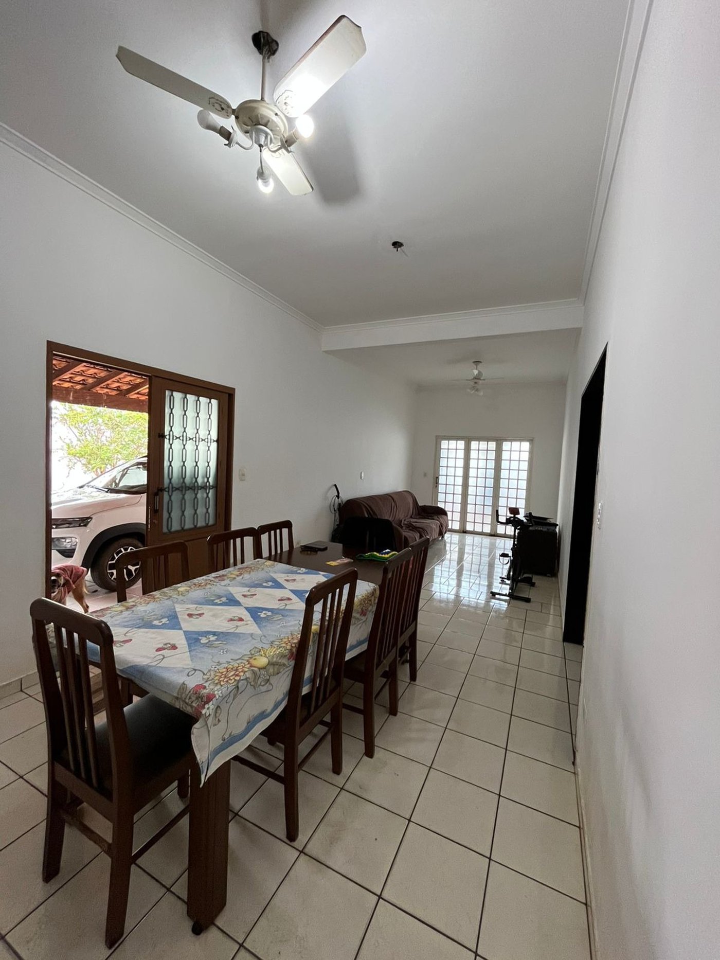 Casa à venda com 3 quartos, sendo 1 suíte,  em Jardim Primaveril, Três Lagoas, MS
