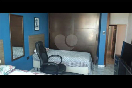 Sobrado à venda com 4 quartos em Vila Santa Edwiges, São Paulo, SP