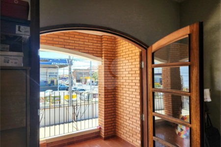 Sobrado à venda com 3 quartos, sendo 1 suíte, em Jardim Floridiana (vila Xavier), Araraquara, SP