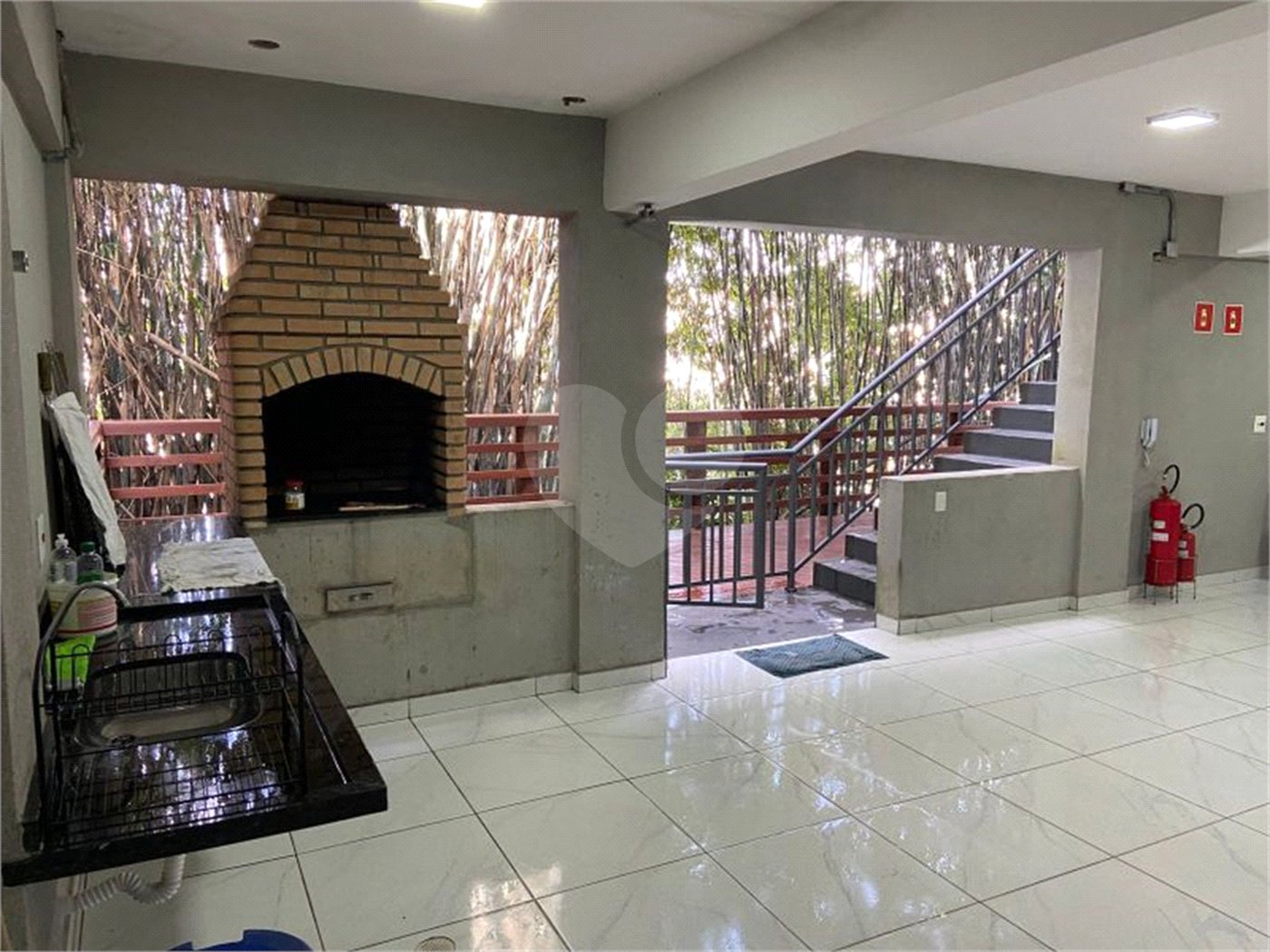 Casa à venda ou para alugar com 2 quartos no condomínio Esmeraldino, São Paulo - SP