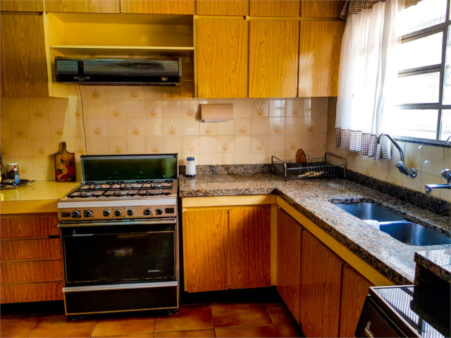 Sobrado à venda com 4 quartos, sendo 2 suítes,  em Santana, São Paulo, SP