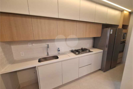 Apartamento à venda com 3 quartos, sendo 1 suíte, em Itaim Bibi, São Paulo, SP
