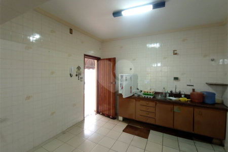 Casa à venda com 4 quartos, sendo 3 suítes,  no Centro, Itapetininga, SP