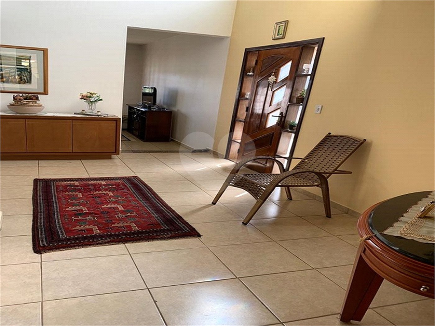Sobrado à venda com 4 quartos, sendo 3 suítes,  no Centro, Jarinu, SP