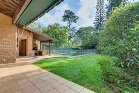 Casa Térrea à venda com 3 quartos, sendo 1 suíte, em Alto da Boa Vista, São Paulo, SP