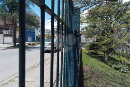 Área de Terra à venda com 3 quartos, sendo 1 suíte, no Centro, Bom Jesus dos Perdões, SP