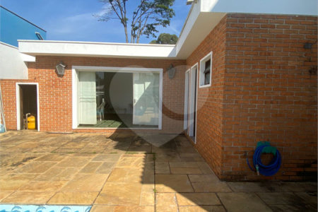 Casa à venda com 3 quartos, sendo 1 suíte, em Santo Amaro, São Paulo, SP