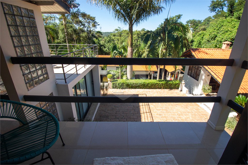 Casa à venda com 4 suítes no condomínio Sítio Primavera, São Roque - SP