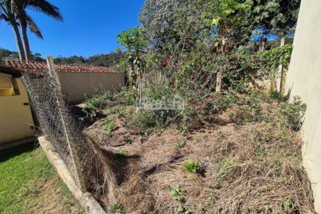 Casa à venda com 3 quartos, sendo 1 suíte, em Ribeirão dos Porcos, Atibaia - SP