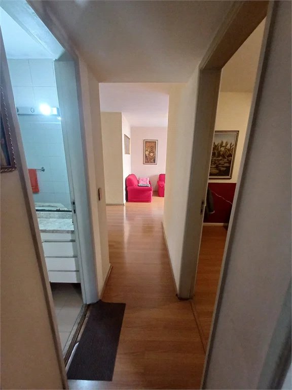 Apartamento à venda com 3 quartos, sendo 1 suíte, em Jardim das Acácias, São Paulo, SP