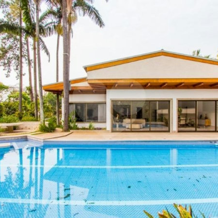 Casa Térrea à venda com 5 suítes em Jardim Marajoara, São Paulo, SP
