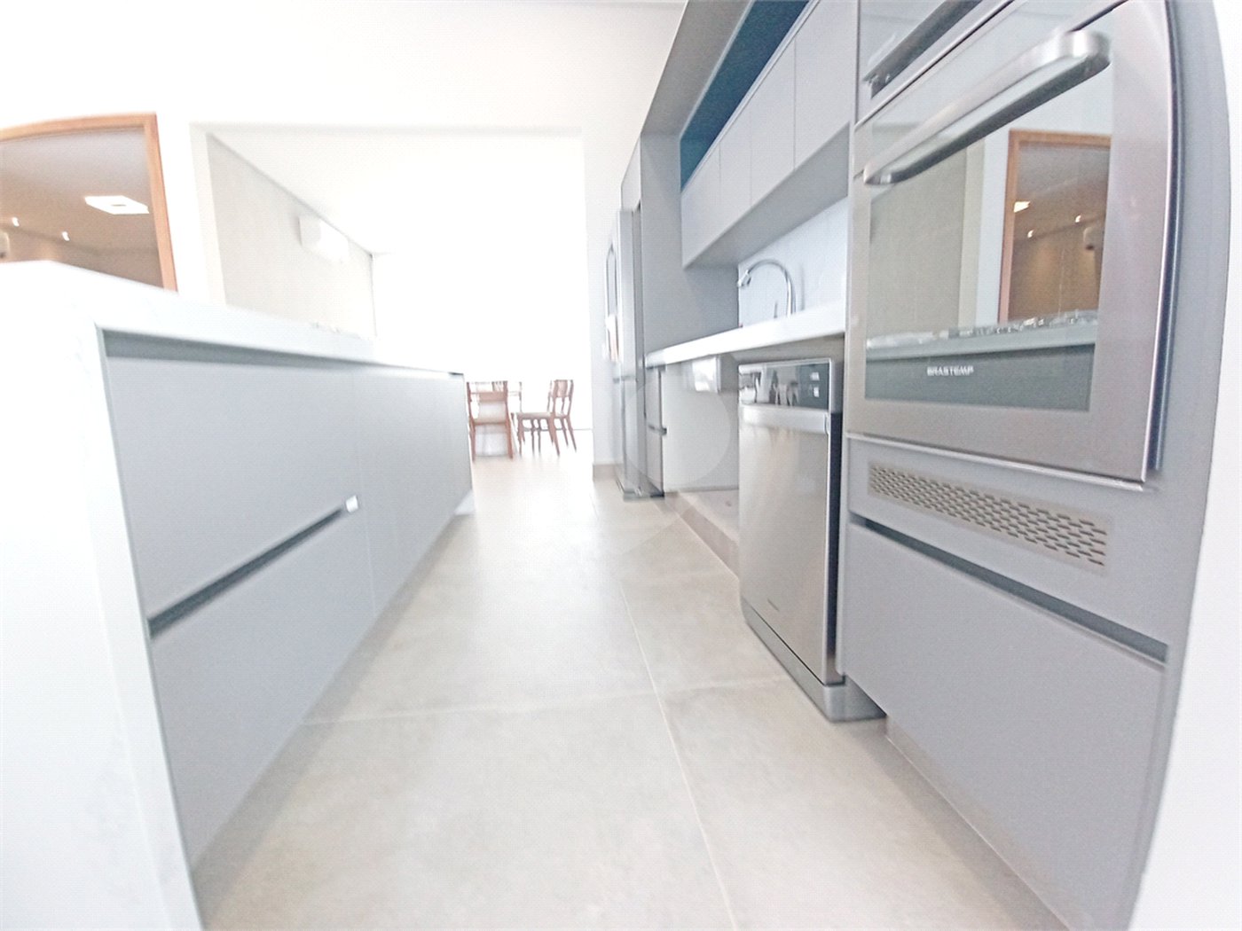 Casa à venda com 3 suítes no condomínio Campo de Toscana, Vinhedo - SP