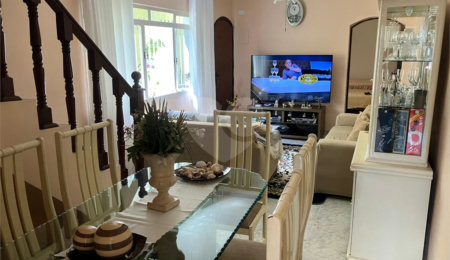 Casa à venda com 3 quartos em Jardim Peri, São Paulo, SP