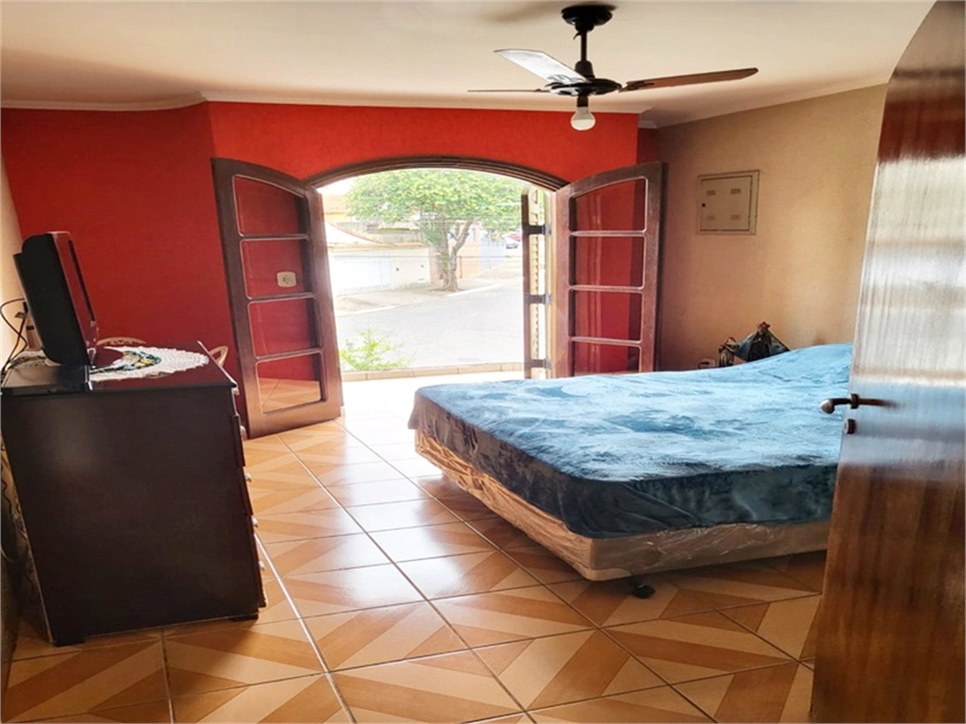 Casa à venda com 4 quartos, sendo 2 suítes, em Vila Maria Alta, São Paulo, SP