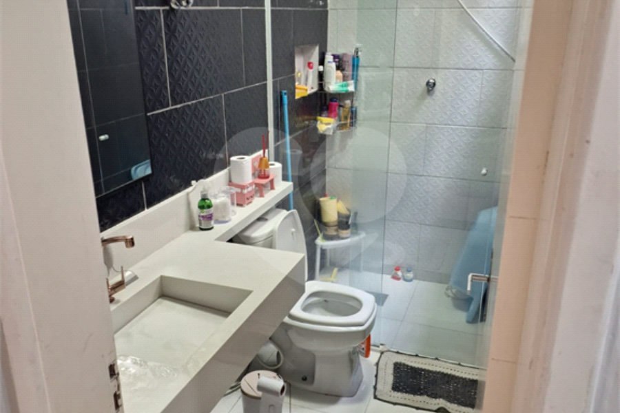 Sobrado à venda com 3 quartos em Jardim Santa Clara, Guarulhos, SP