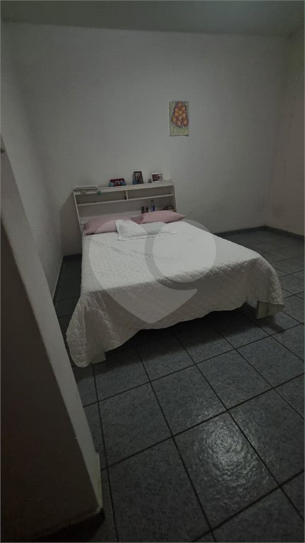 Sobrado à venda com 2 quartos, sendo 1 suíte, em Tremembé, São Paulo, SP