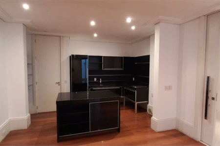 Sobrado à venda ou para alugar com 7 quartos, sendo 4 suítes, em Cidade Jardim, São Paulo, SP