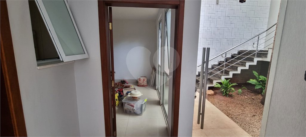 Casa à venda com 5 quartos, sendo 2 suítes, no condomínio Swiss Park, São Bernardo do Campo - SP