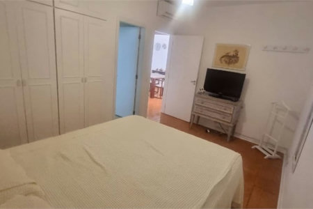 Apartamento porteira fechada com vista para o mar e lazer completo em Pitangueiras – Guarujá