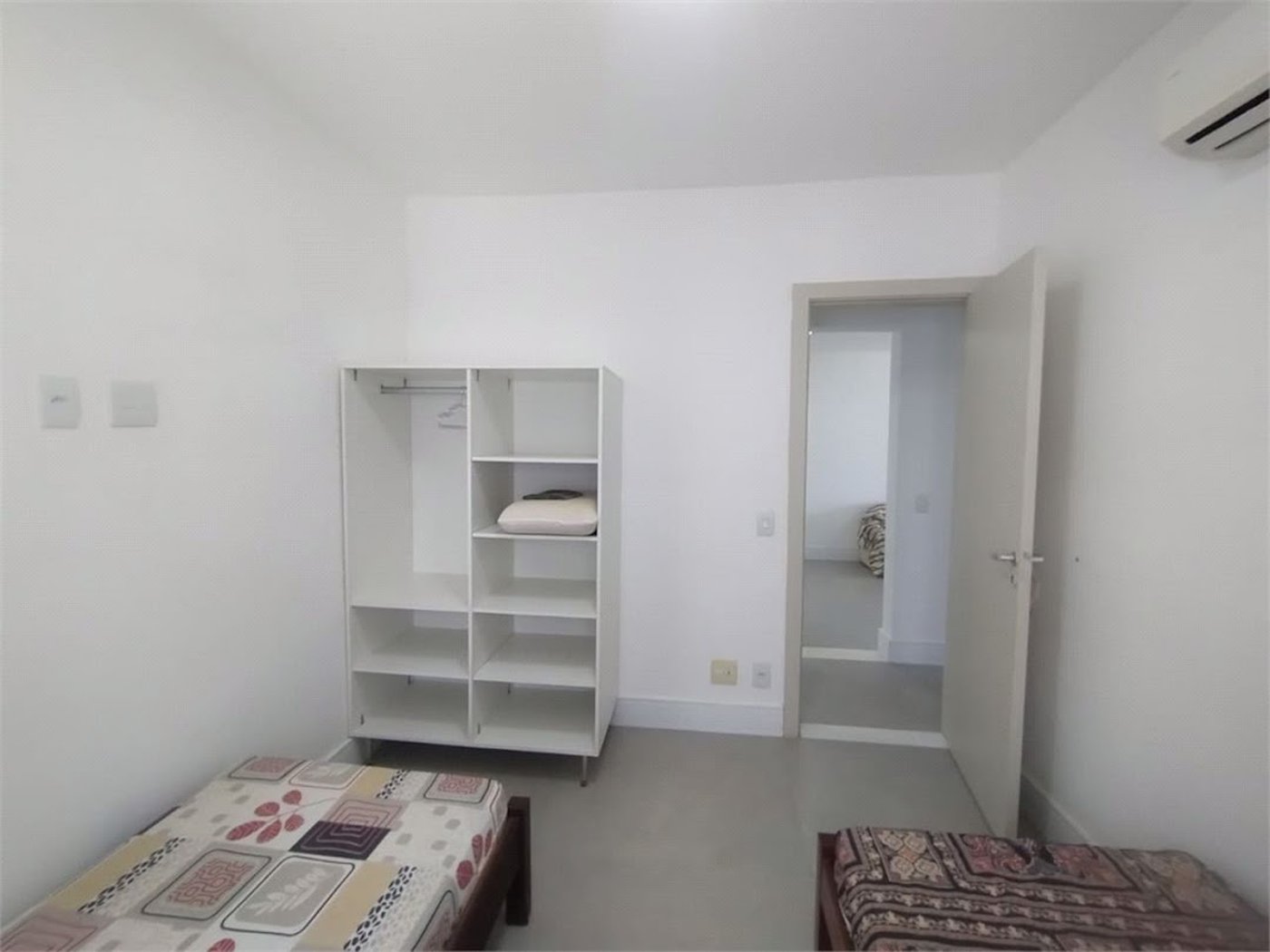 Apartamento Residencial à venda, Jardim Astúrias, Guarujá - AP0683.