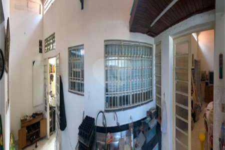 Casa Térrea à venda com 3 quartos em Cidade Domitila, São Paulo, SP