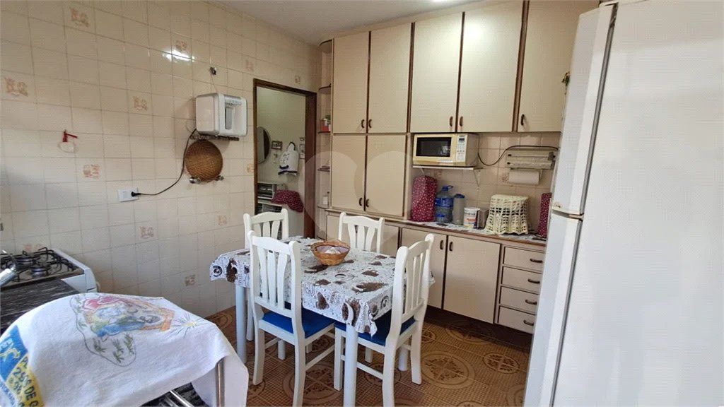 Casa Assobradada à venda | 209 m² | 3 dormitórios | Edícula | 3 vagas na Parada Inglesa!