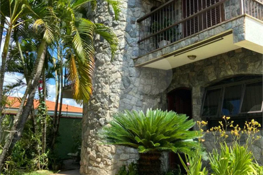CASA À VENDA COM 3 SUITES CHACARA NAZARETH CENTRO PIRACICABA
