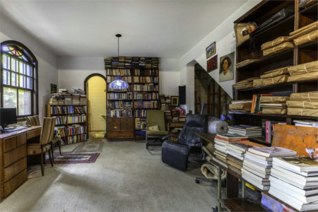 Casa à venda com 4 quartos, sendo 2 suítes, em Jardim Leonor, São Paulo, SP